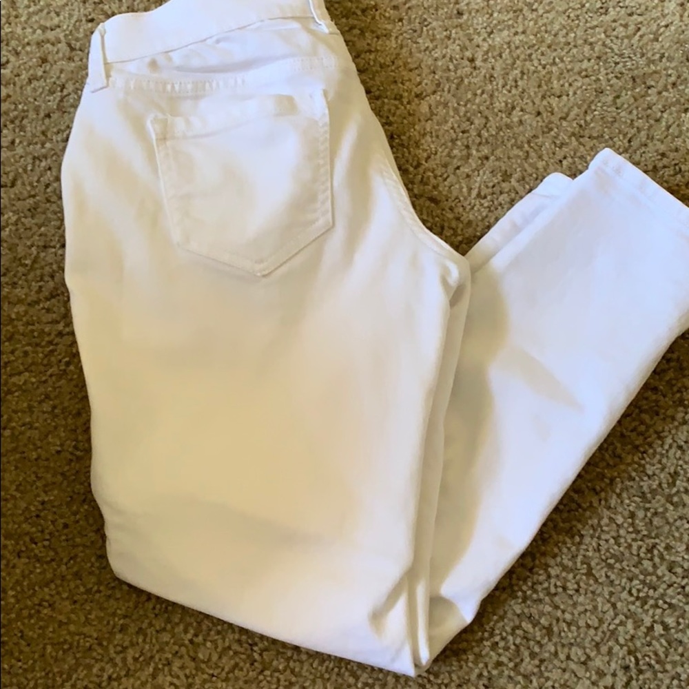 White old navy boyfriend ankle jeans